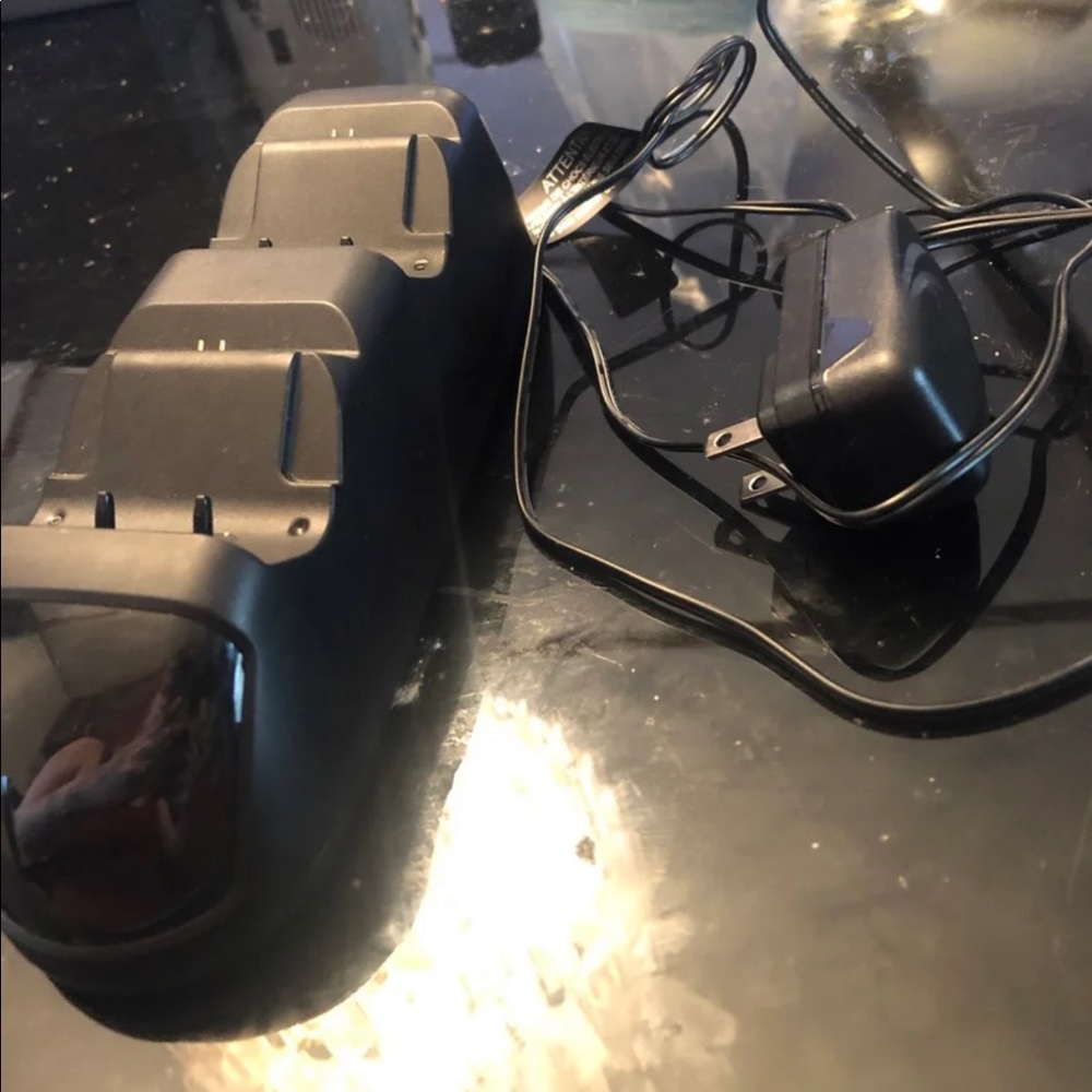 Xbox controller charger dock